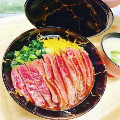 めしのやまいち